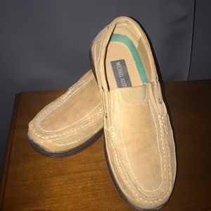 Men’s Casual Shoes